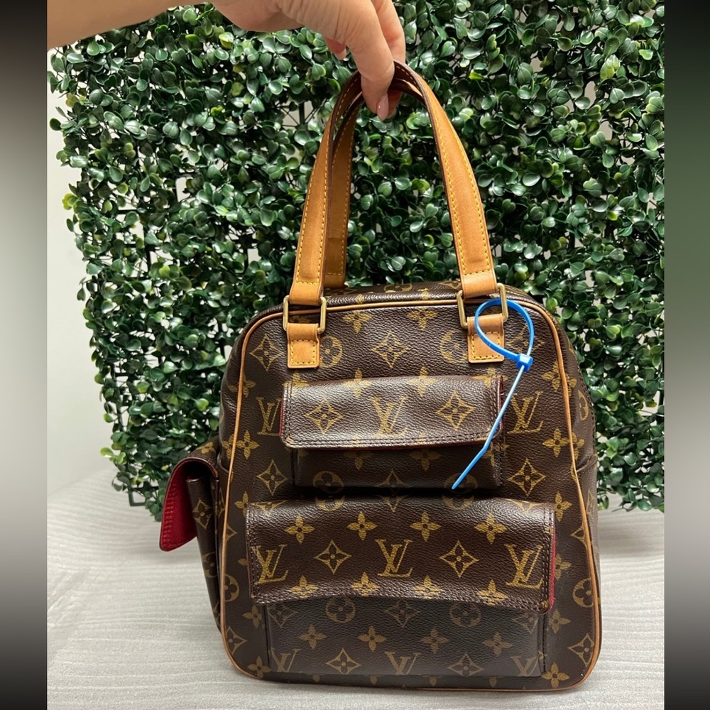 Louis Vuitton Excentri Cite Handbag